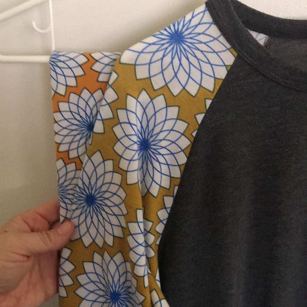LuLaRoe Large Randy top - Picture 6 of 9